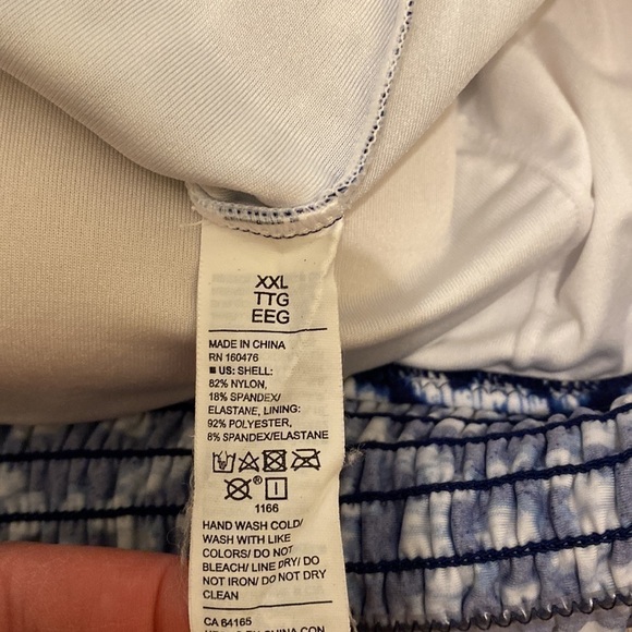 Old Navy blue and white one pieces swimwear. Size XXL - Picture 6 of 11